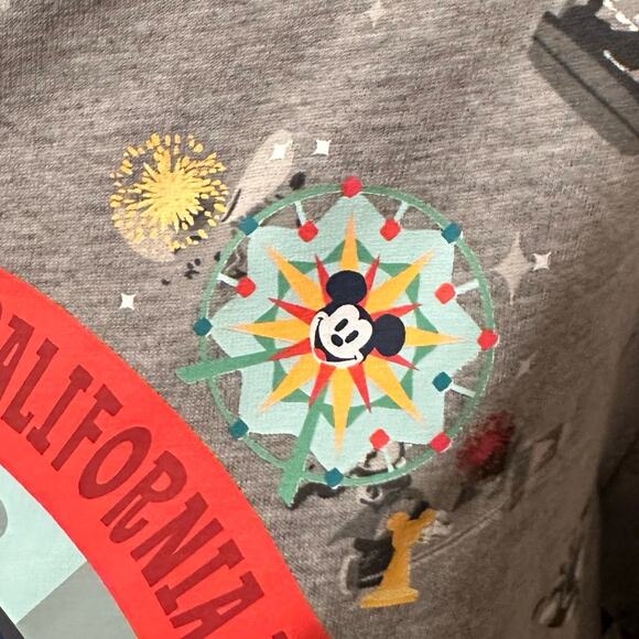 NWT Disney Parks Vintage Play Disneyland DCA tee XL - Picture 4 of 6